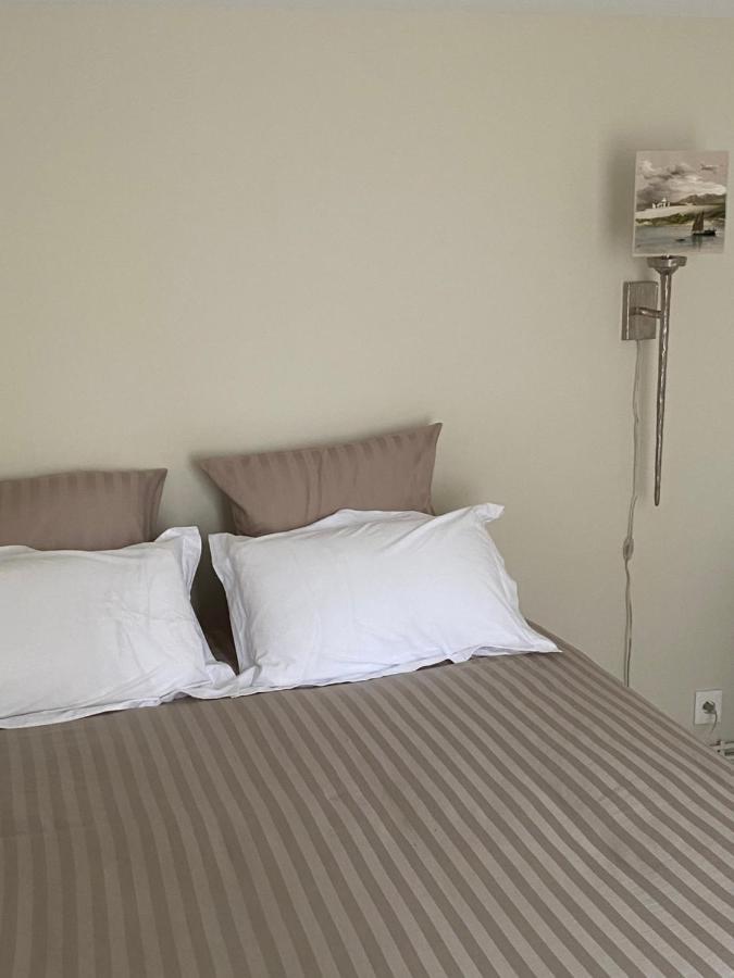 Chambre D'Hotes Du Carre Des Arts Honfleur Exteriör bild