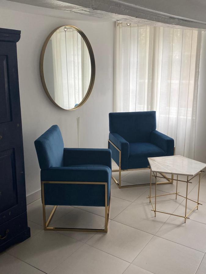 Chambre D'Hotes Du Carre Des Arts Honfleur Exteriör bild