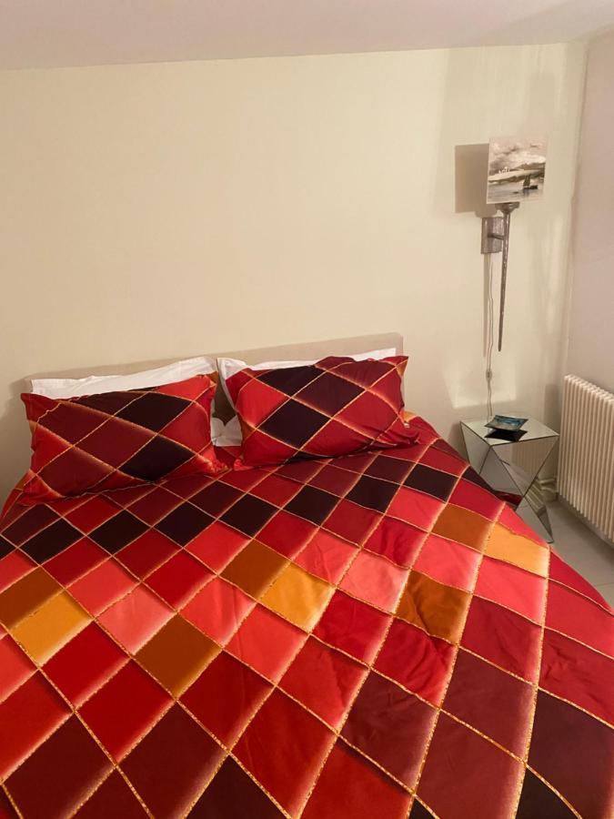 Chambre D'Hotes Du Carre Des Arts Honfleur Exteriör bild